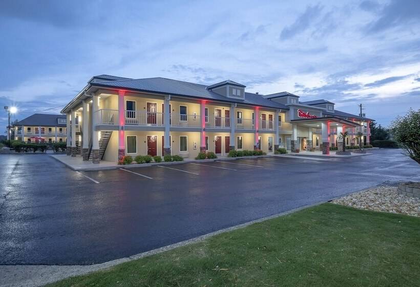 فندق Red Roof Inn & Suites Calhoun
