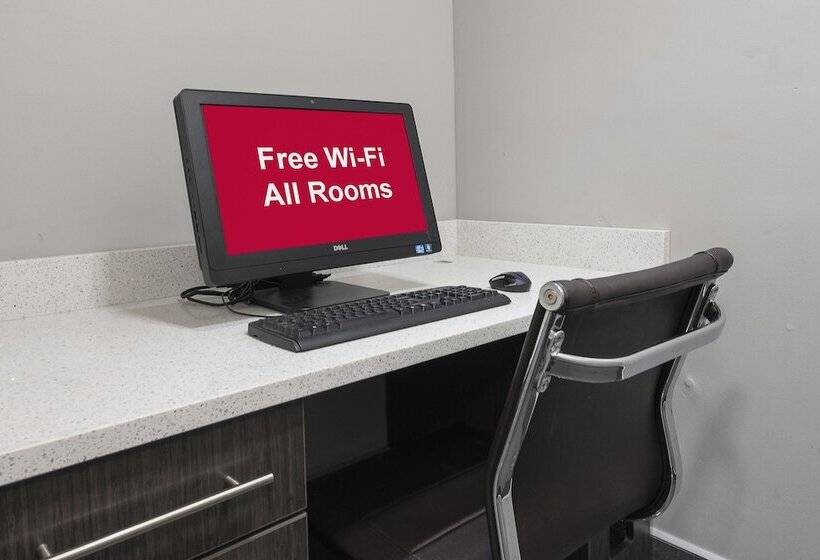 ホテル Red Roof Inn & Suites Calhoun