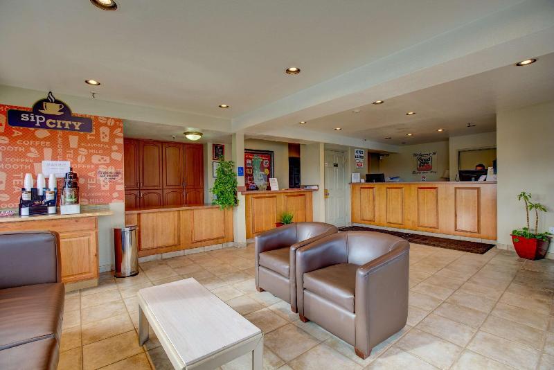 فندق Rodeway Inn Sacramentouniversity Area