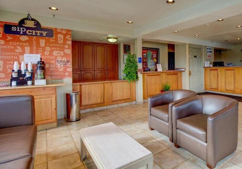 فندق Rodeway Inn Sacramentouniversity Area