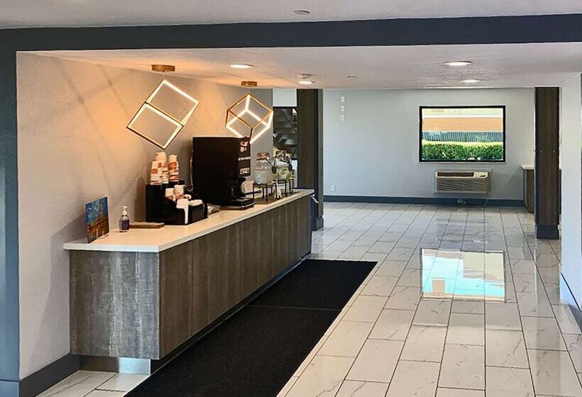 فندق Rodeway Inn Sacramentouniversity Area