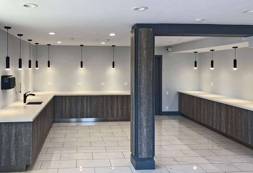 فندق Rodeway Inn Sacramentouniversity Area