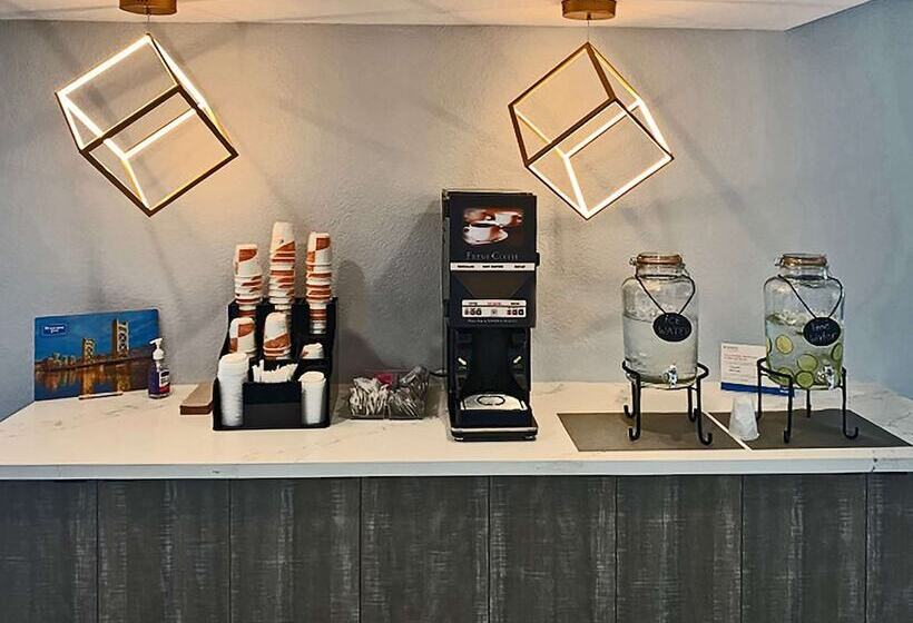 فندق Rodeway Inn Sacramentouniversity Area