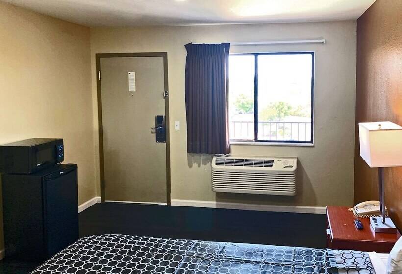 فندق Rodeway Inn Sacramentouniversity Area