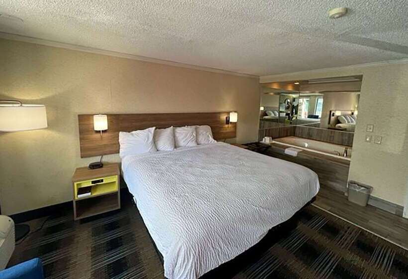 ホテル Days Inn By Wyndham Liverpool Syracuse