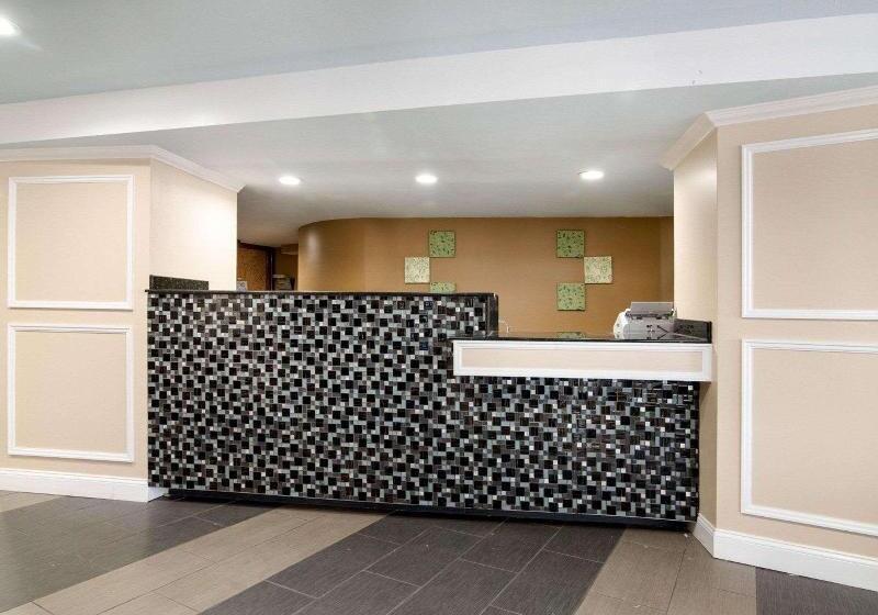 ホテル Rodeway Inn