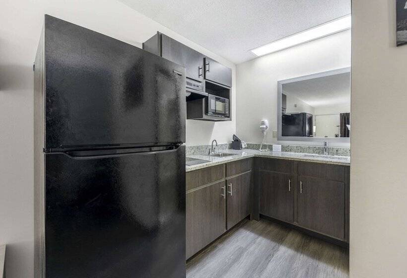 בית מלון כפרי Suburban Studios Cookeville