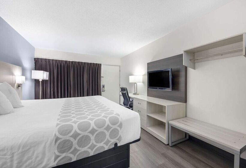 فندق Suburban Studios Cookeville