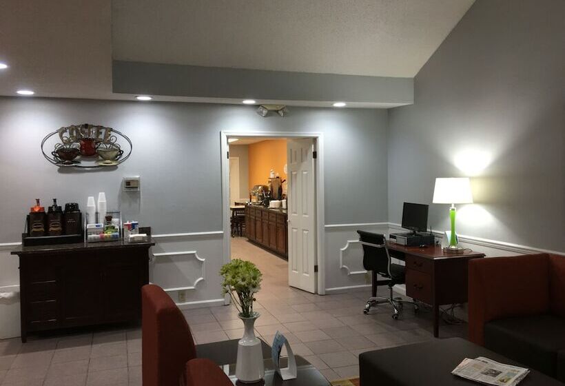 فندق Super 8 By Wyndham Alexander City