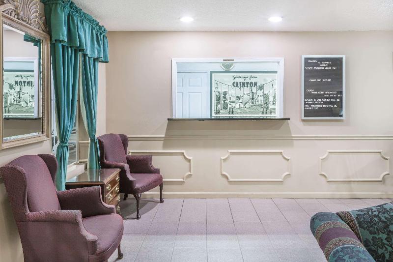 ホテル Super 8 By Wyndham Clinton