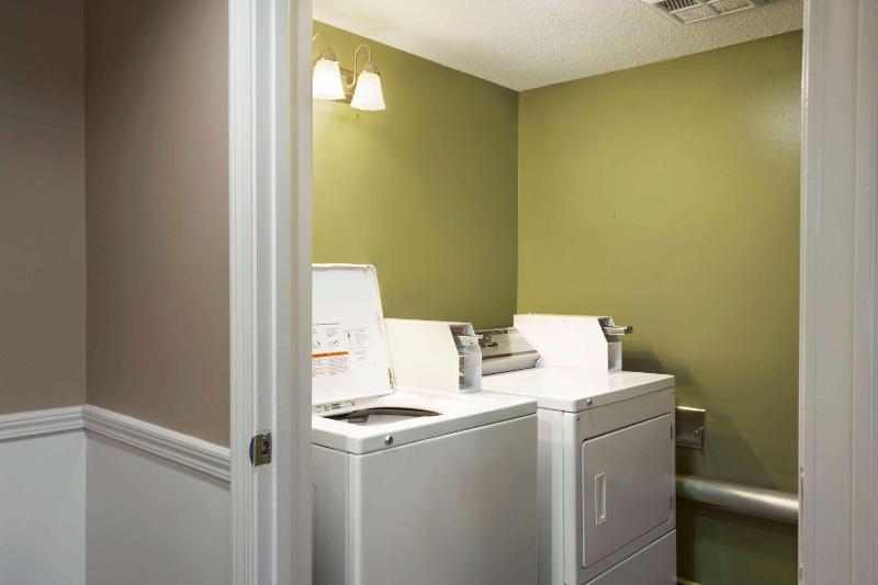 فندق Super 8 By Wyndham Garner/clayton/raleigh