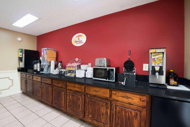 فندق Super 8 By Wyndham Garner/clayton/raleigh