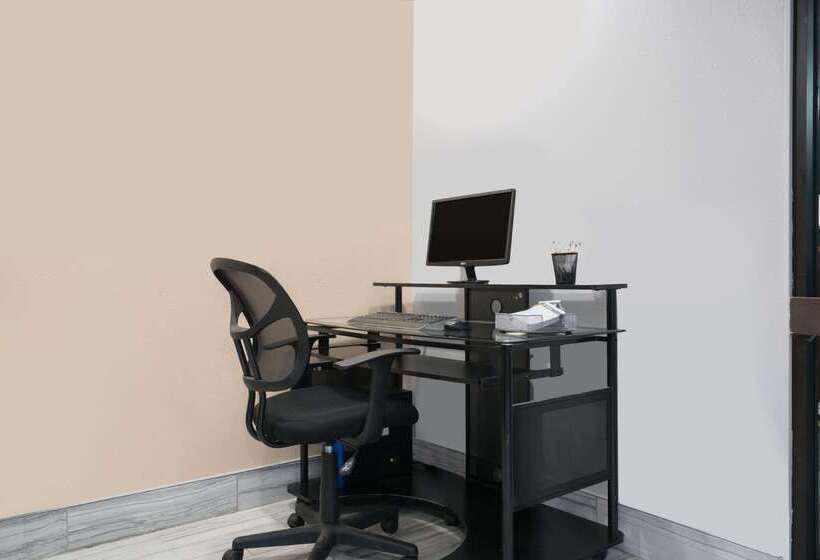 ホテル Super 8 By Wyndham Rochester Mayo Clinic Area