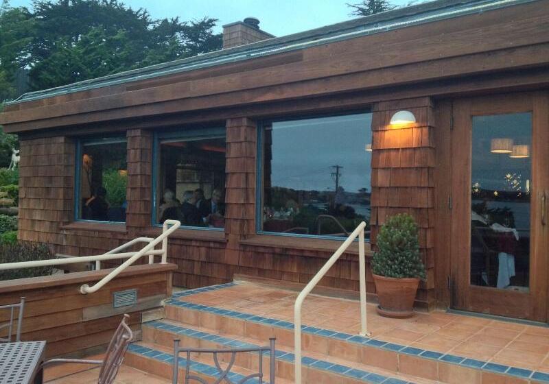 호텔 The Inn At The Tides