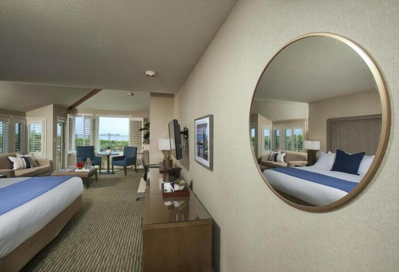 호텔 The Inn At The Tides