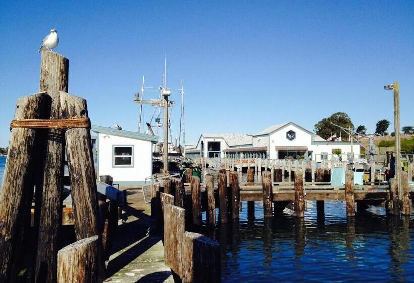 호텔 The Inn At The Tides