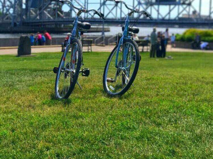 هتل The Inn On Lake Superior