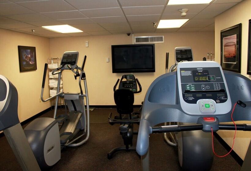 בית מלון כפרי The Inn On Lake Superior