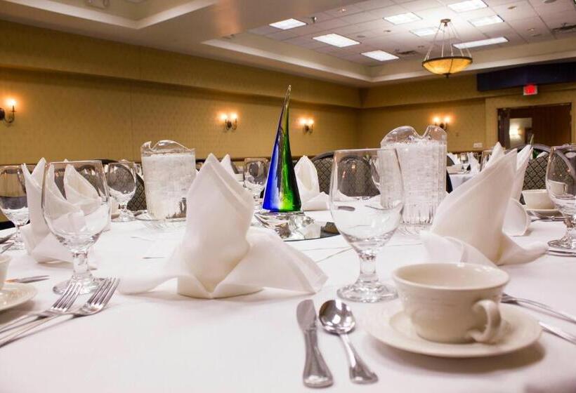 בית מלון כפרי The Inn On Lake Superior