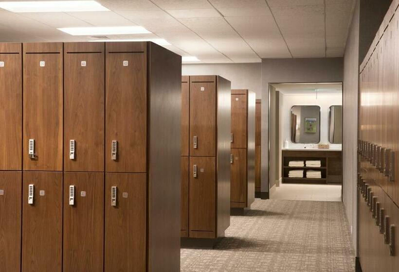 Отель The Inverness Denver, a Hilton Golf & Spa Resort