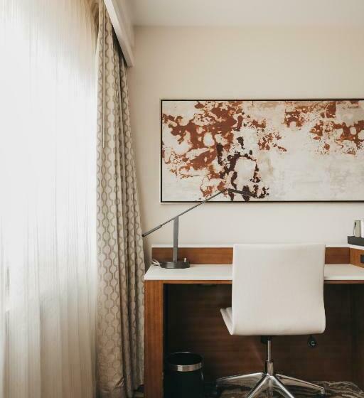 Отель The Inverness Denver, a Hilton Golf & Spa Resort