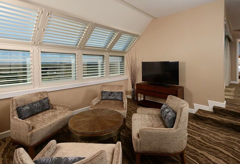 Отель The Inverness Denver, a Hilton Golf & Spa Resort