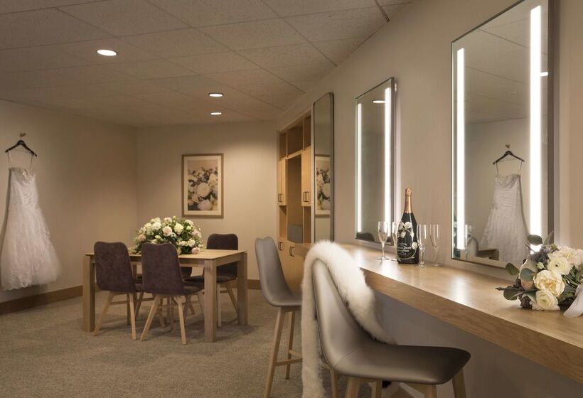 Отель The Inverness Denver, a Hilton Golf & Spa Resort