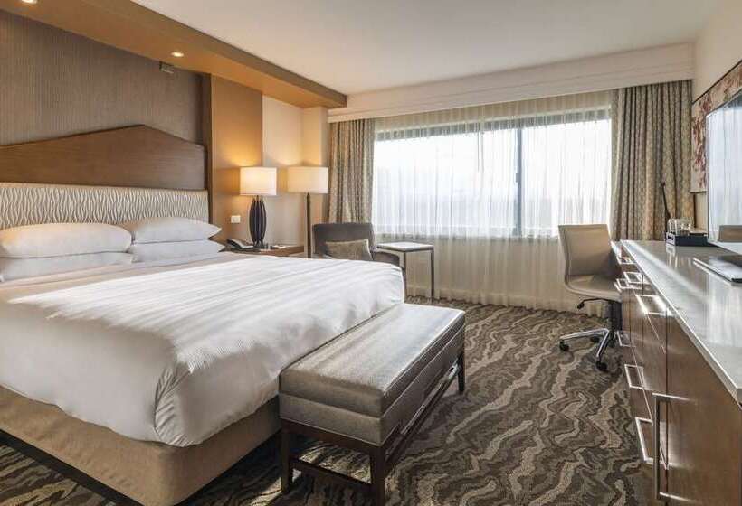 Отель The Inverness Denver, a Hilton Golf & Spa Resort