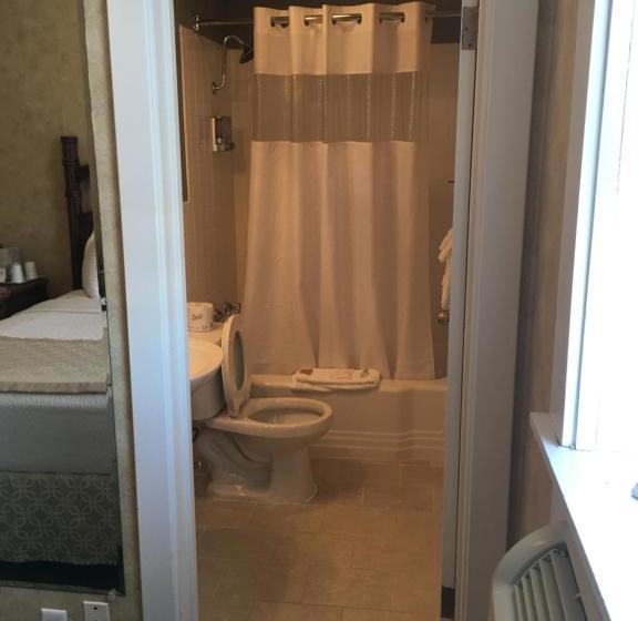 Отель The Island House