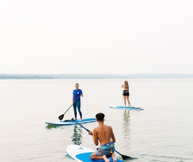 فندق The Lake House On Canandaigua