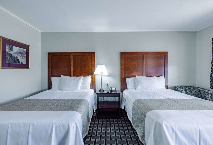 فندق Travelodge By Wyndham Jackson I 40 Exit 82