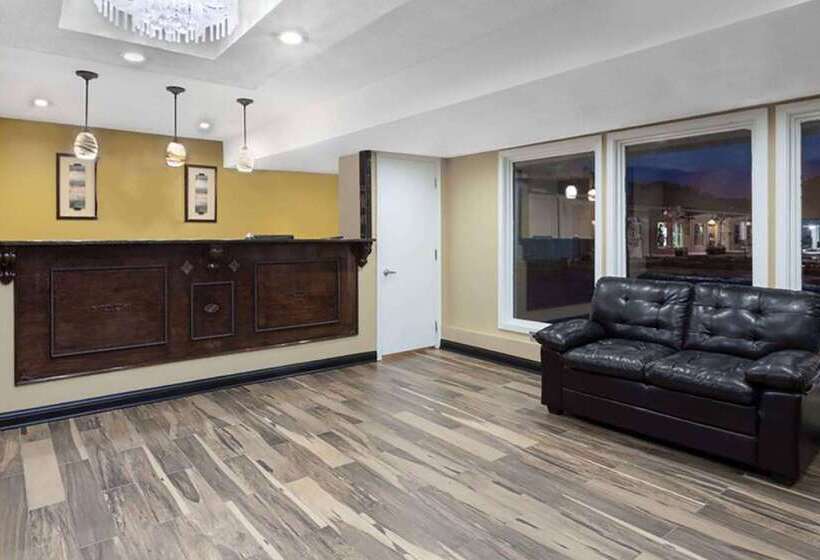 فندق Travelodge By Wyndham Jackson I 40 Exit 82