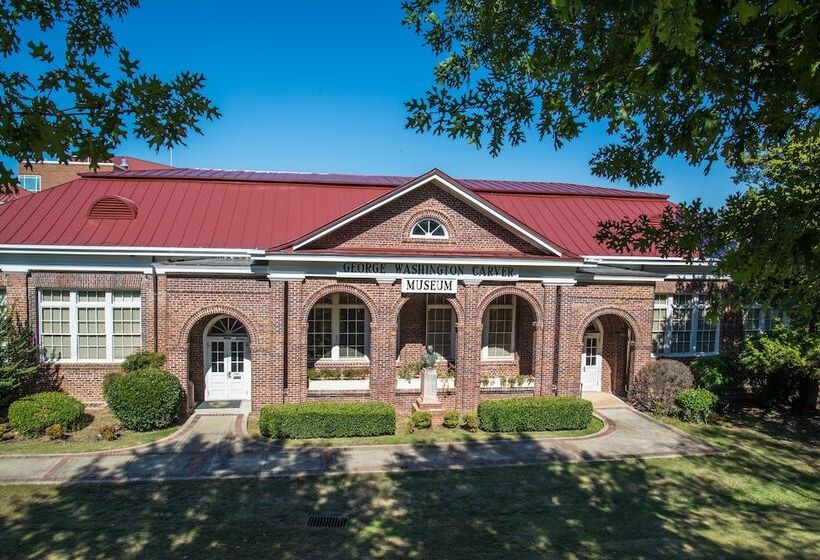 Kellogg Hotel & Conference Center