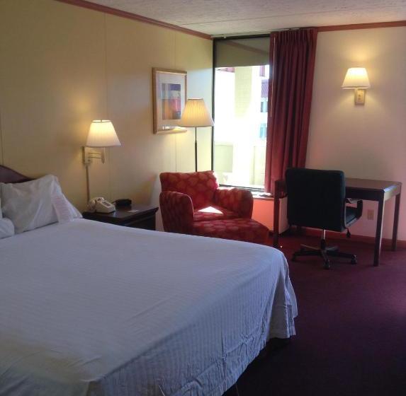 Мотель Astoria Hotel Danville West