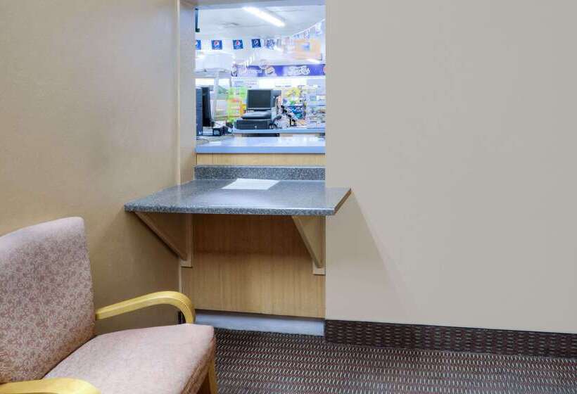 فندق على الطريق Knights Inn Pasco