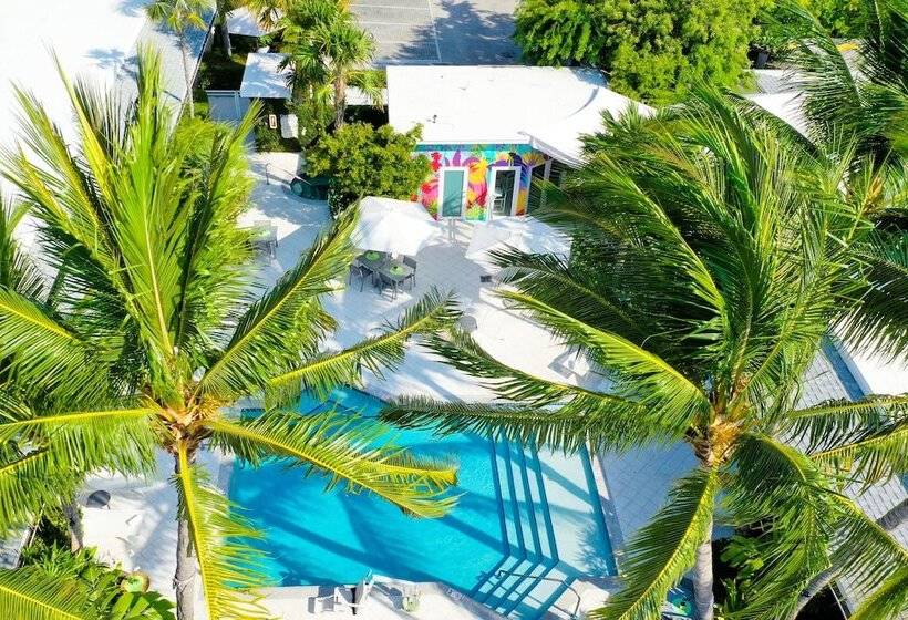 Мотель Orchid Key Inn   Adults Only