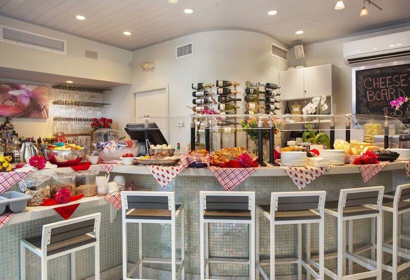 Мотель Orchid Key Inn   Adults Only