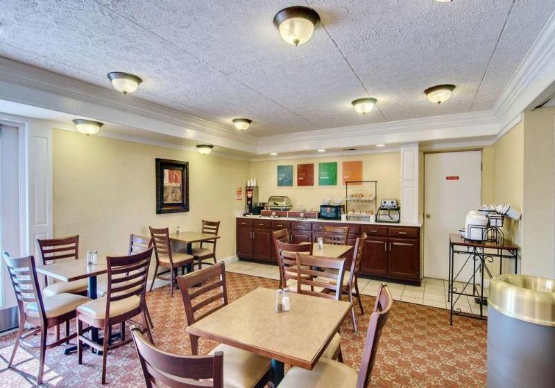 فندق على الطريق Quality Inn Near Martinsville Speedway