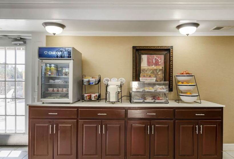 فندق على الطريق Quality Inn Near Martinsville Speedway