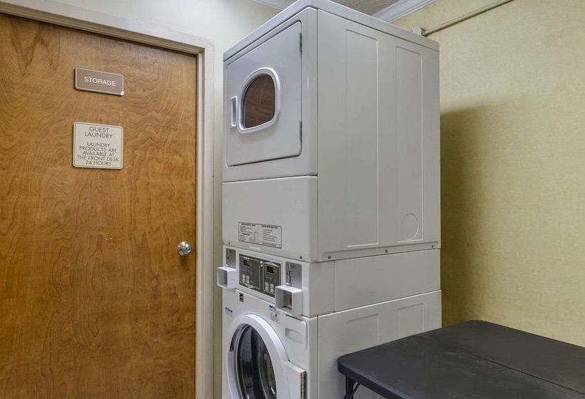 فندق على الطريق Quality Inn Near Martinsville Speedway