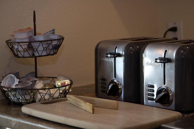 אתר נופש Inn At The Beach