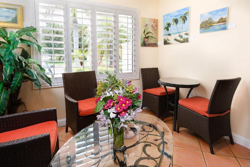 渡假胜地  Inn At The Beach