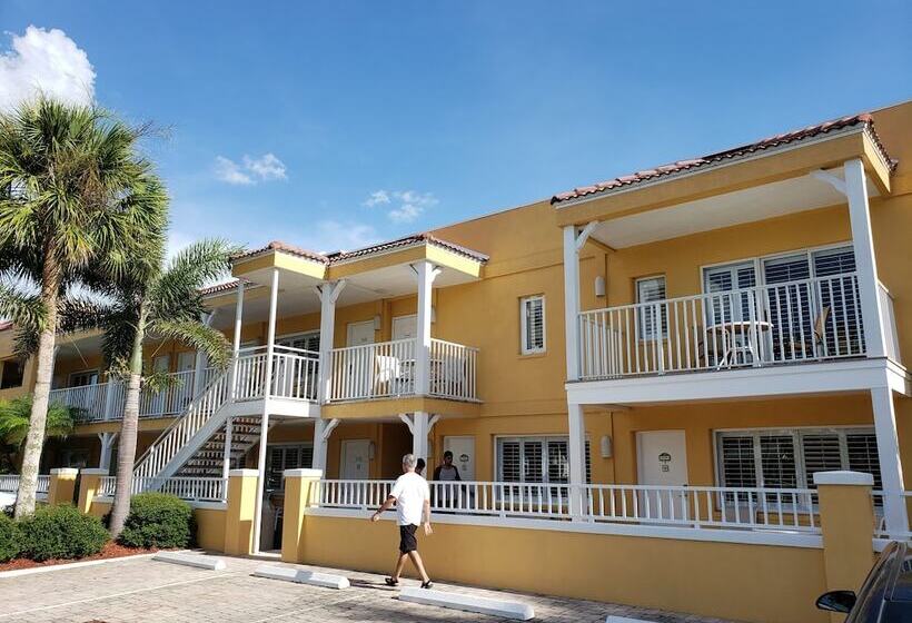 渡假胜地  Inn At The Beach