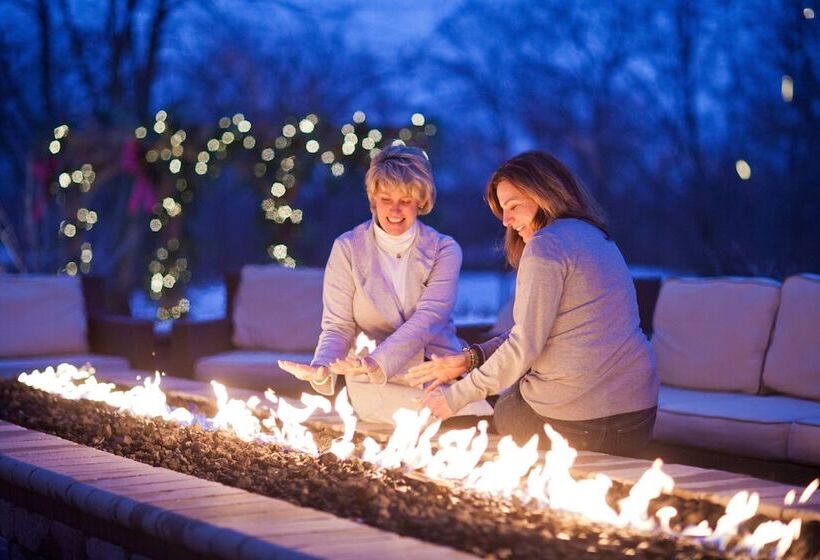 استراحتگاه Lodge Geneva National