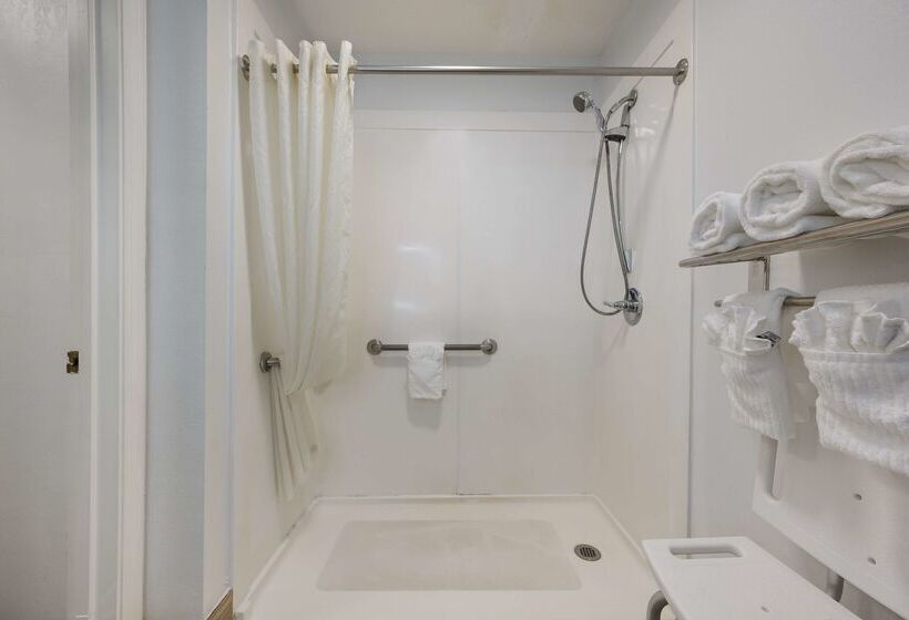 Surestay Hotel By Best Western Tuscaloosa Southeast