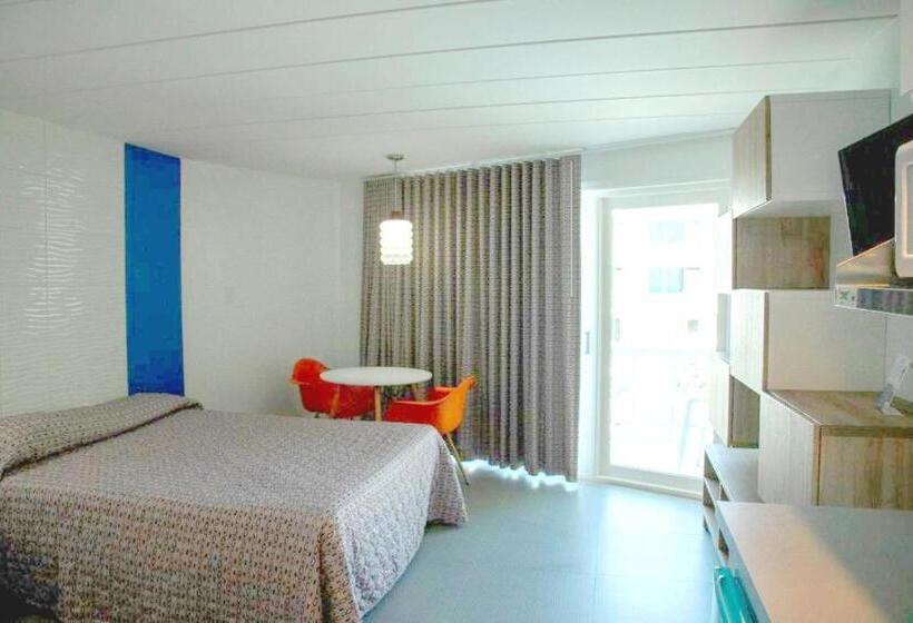 The Jolly Roger Motel