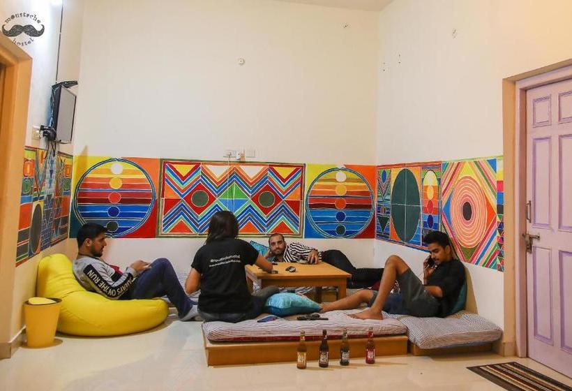 Общежитие Moustache Khajuraho