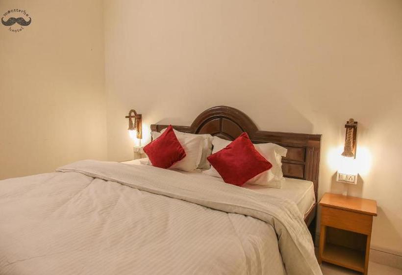 Общежитие Moustache Khajuraho