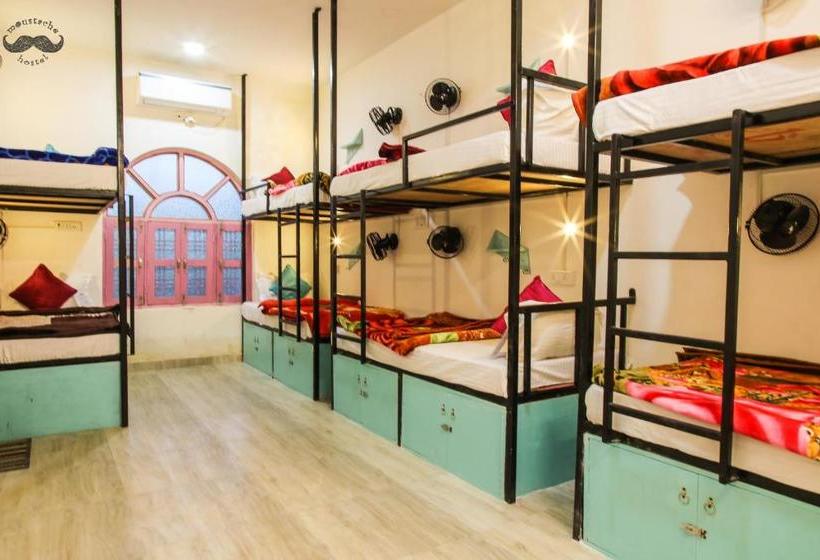 Общежитие Moustache Khajuraho