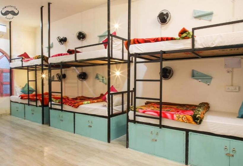 Общежитие Moustache Khajuraho